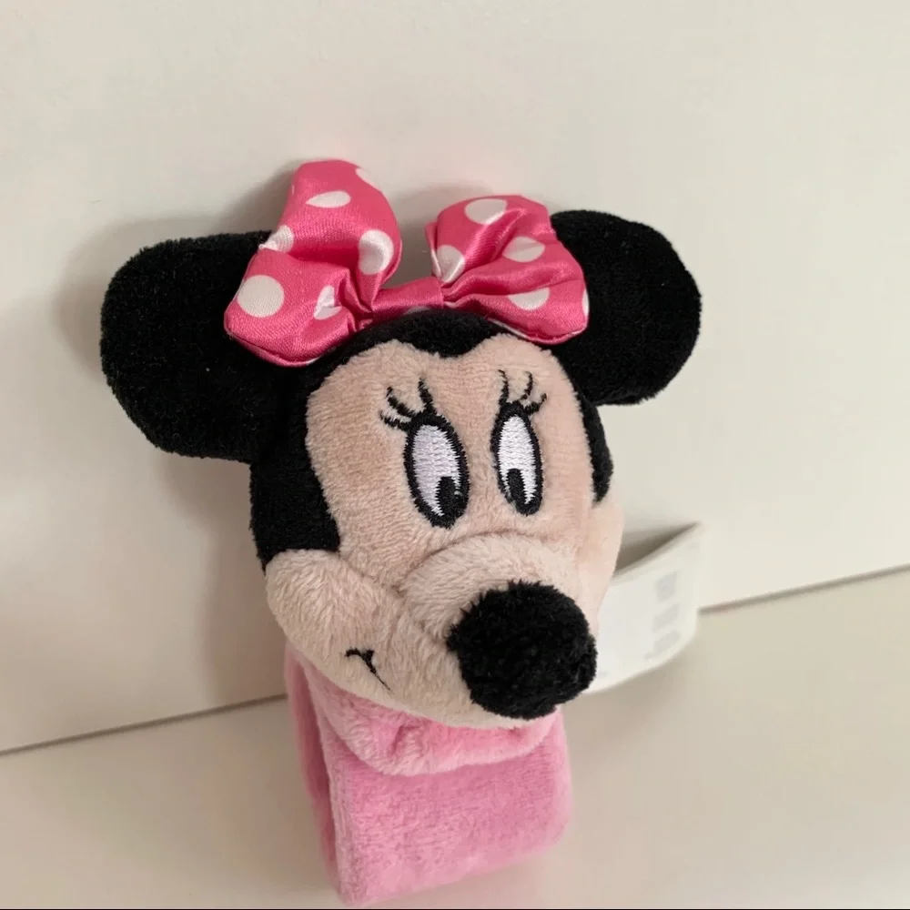 NWOT pink Minnie mouse plush bracelet